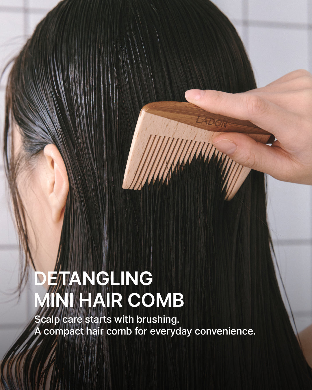 DETANGLING MINI HAIR COMB