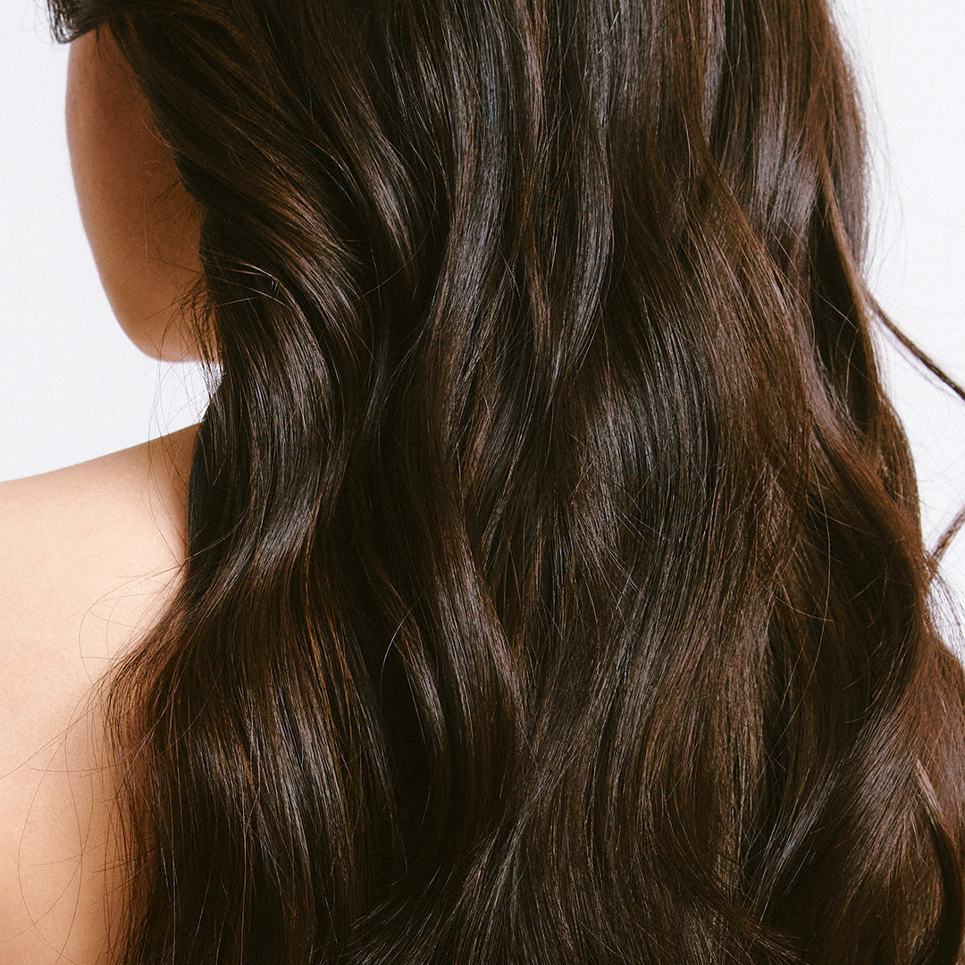 Bouncy, Resilient Wavy Curls